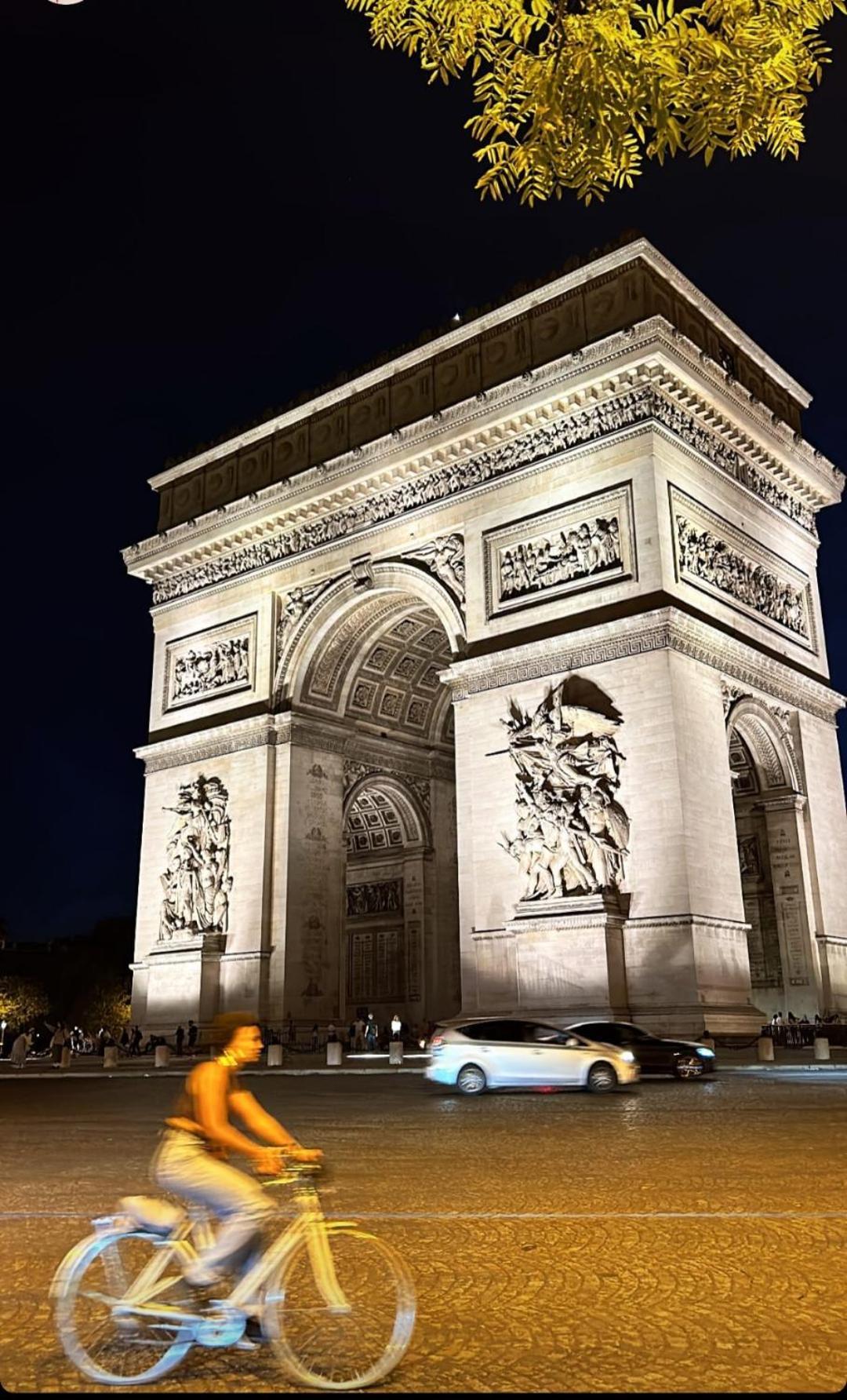 Appartement Fabulous F2 Champs-elysees Parijs